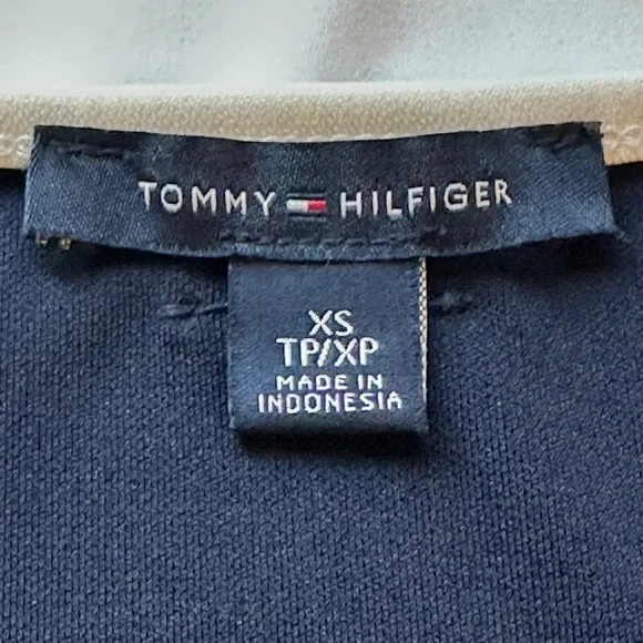Tommy Hilfiger Elegant Navy Blue‎ Sleeveless Top - Picture 4 of 7